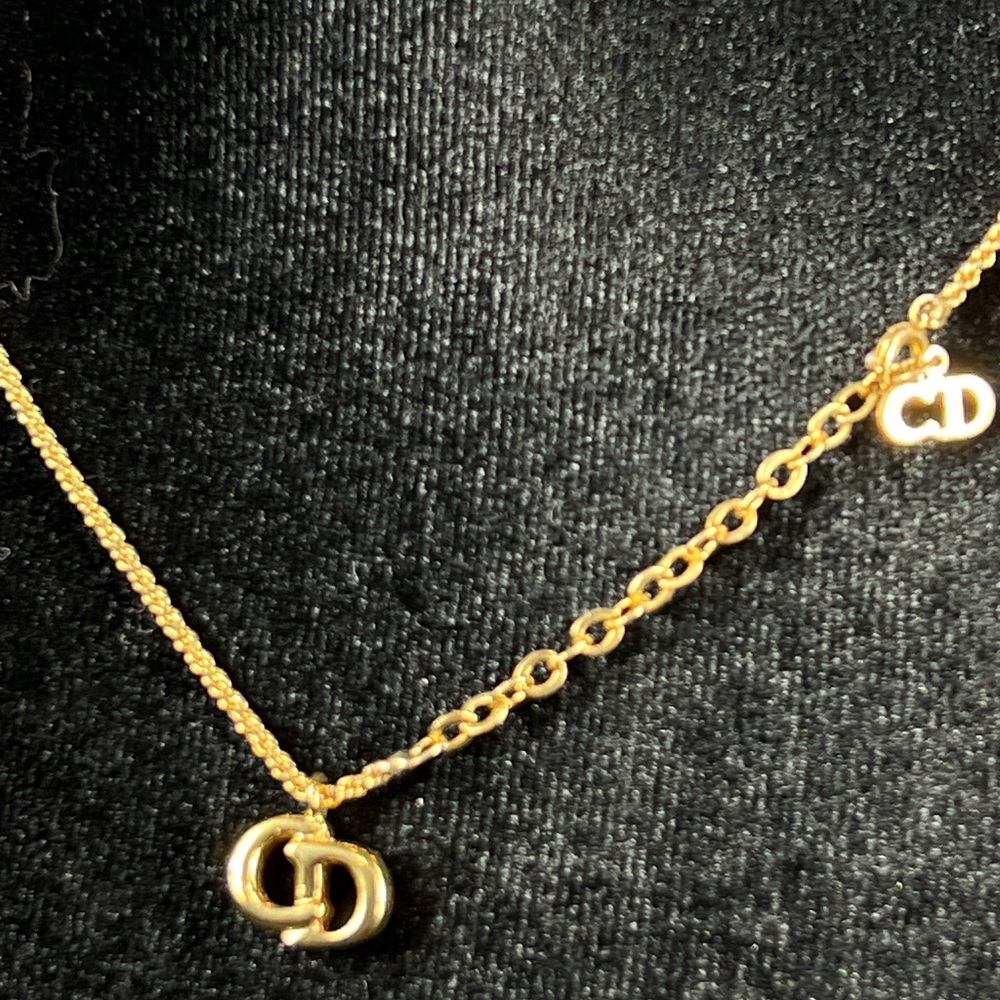 Christian Dior CD Logo Pendant Necklace Gold EUC Collector's Item - Vintage - Picture 5 of 10